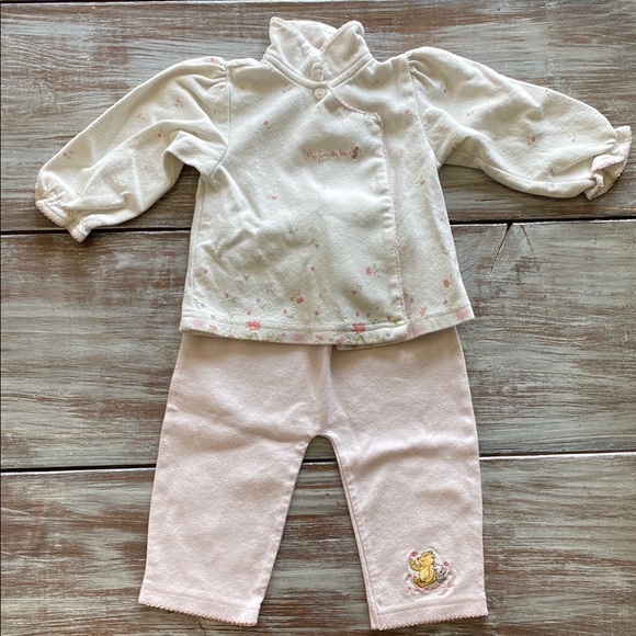 Disney Other - Disney Winnie the Pooh & Piglet Floral Scalloped Bear & Pig Embroidery Set 6-9M